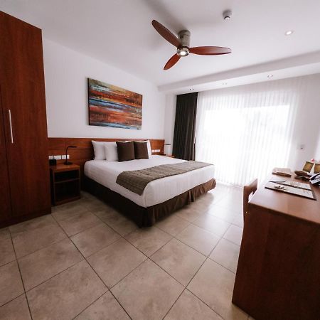 Hotel Cucuve Puerto Ayora  Kültér fotó