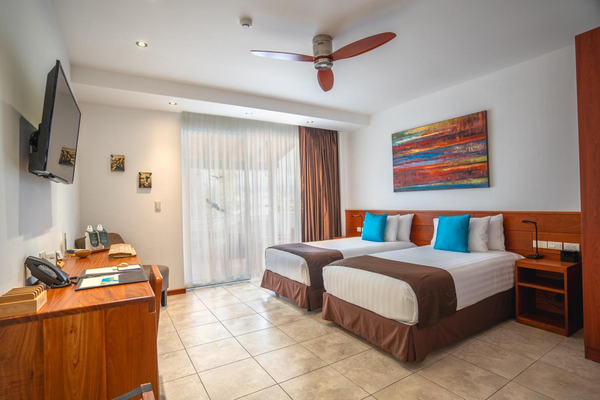 Hotel Cucuve Puerto Ayora  Kültér fotó