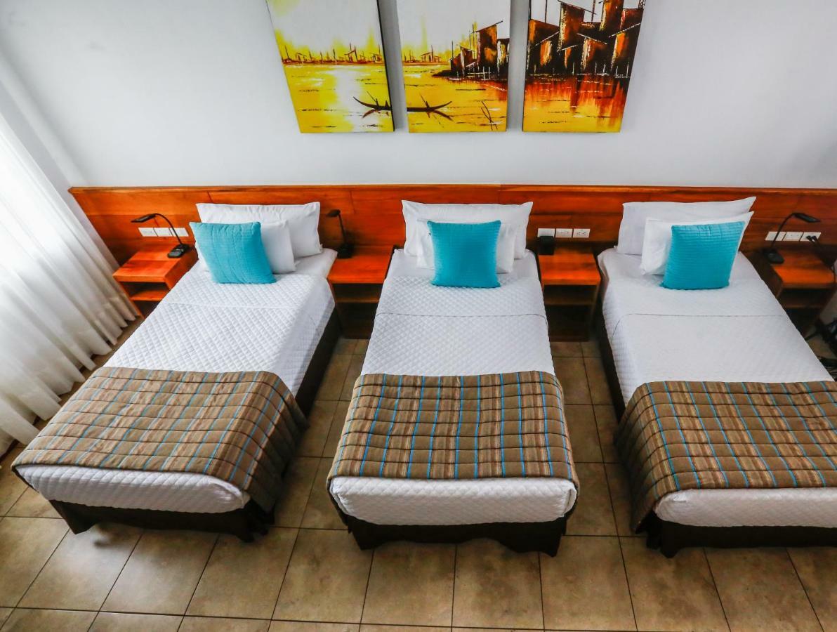 Hotel Cucuve Puerto Ayora  Kültér fotó