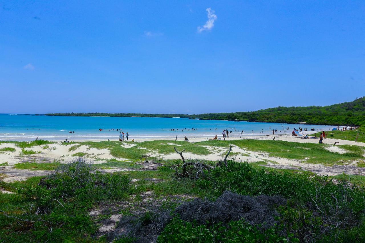 Hotel Cucuve Puerto Ayora  Kültér fotó