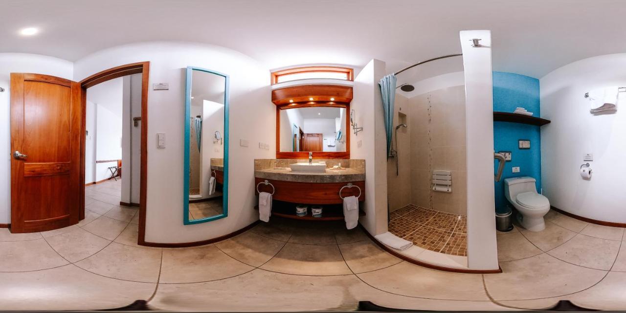 Hotel Cucuve Puerto Ayora  Kültér fotó