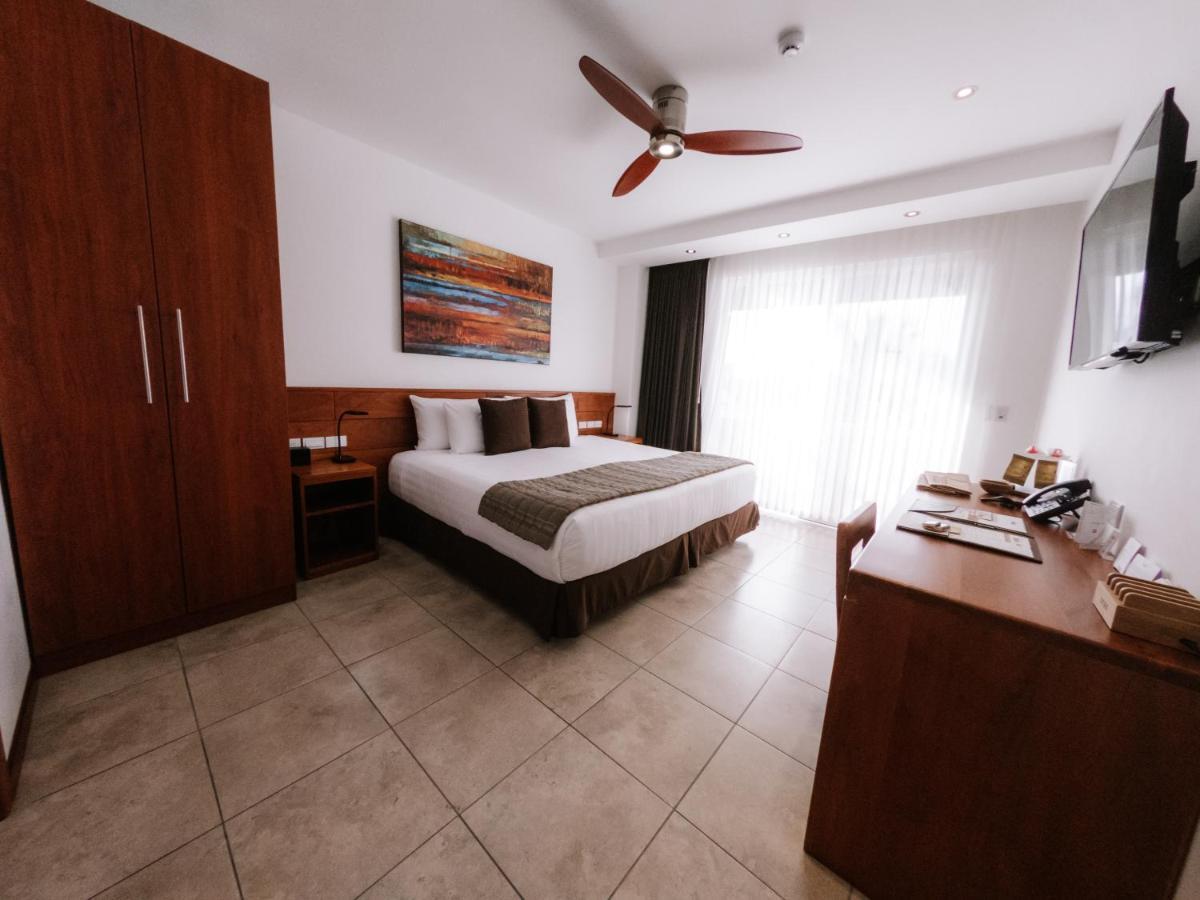 Hotel Cucuve Puerto Ayora  Kültér fotó
