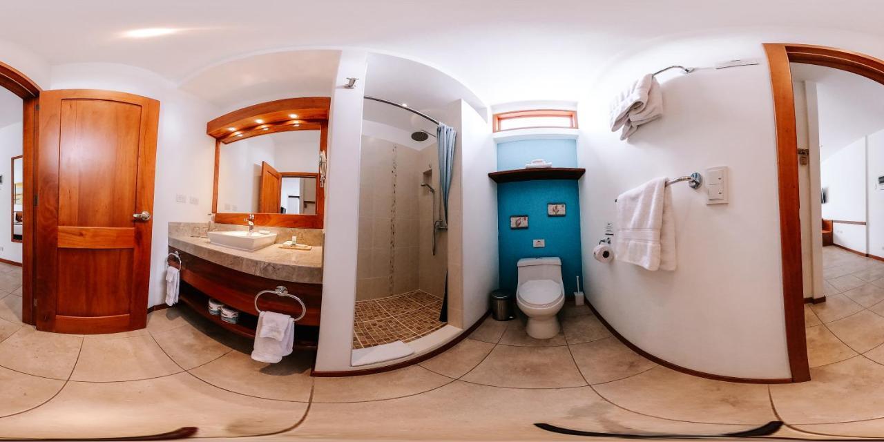 Hotel Cucuve Puerto Ayora  Kültér fotó