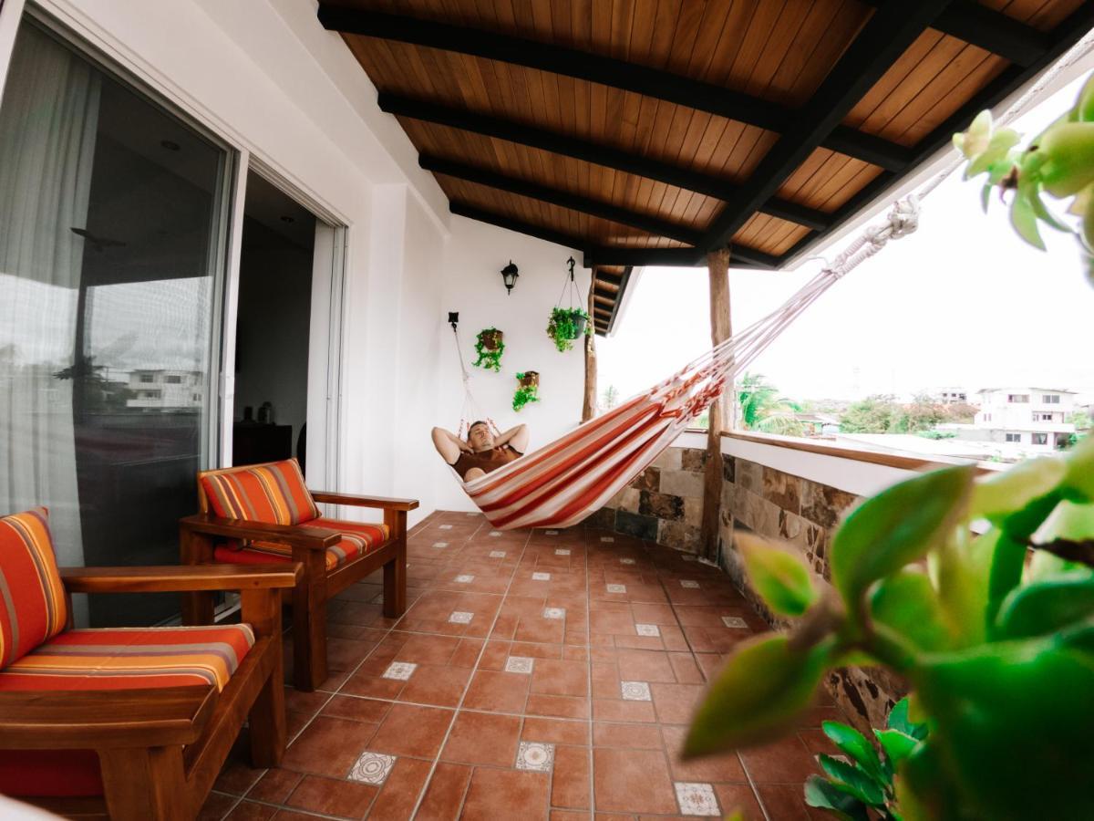 Hotel Cucuve Puerto Ayora  Kültér fotó